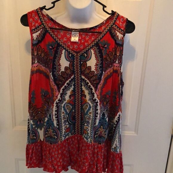 Gorgeous Bilabong Dressy Tank Medium Excellent Condition - Picture 3 of 7